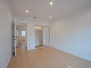 7734 N Glenoaks Boulevard, Burbank CA 91504