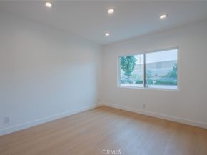 7734 N Glenoaks Boulevard, Burbank CA 91504