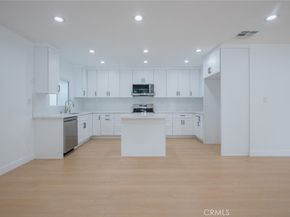 7734 N Glenoaks Boulevard, Burbank CA 91504