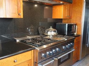 2534 E Vista, Upland CA 91784