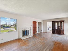 814 W Bonnie Brae Court, Ontario CA 91762