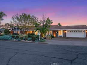 2120 Capuchin Way, Claremont CA 91711