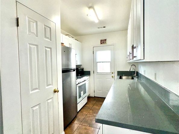 140 S Vendome Street, Los Angeles CA 90057