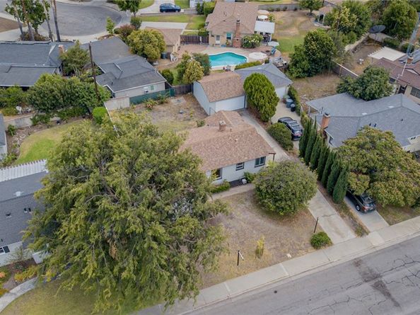 442 Saint Augustine Avenue, Claremont CA 91711
