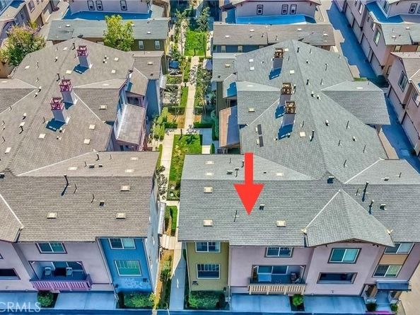 713 S Azusa Avenue A, Azusa CA 91702