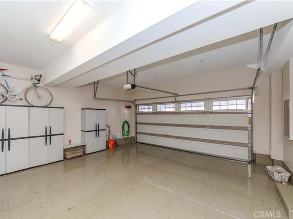 713 S Azusa Avenue A, Azusa CA 91702