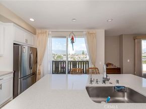 713 S Azusa Avenue A, Azusa CA 91702