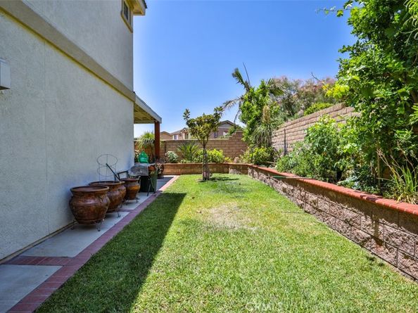 15474 Petunia Street, Fontana CA 92336