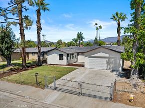 323 Fanshaw Avenue, Pomona CA 91767