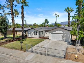 323 Fanshaw Avenue, Pomona CA 91767