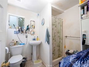 1008 Van Pelt Avenue, Los Angeles CA 90063
