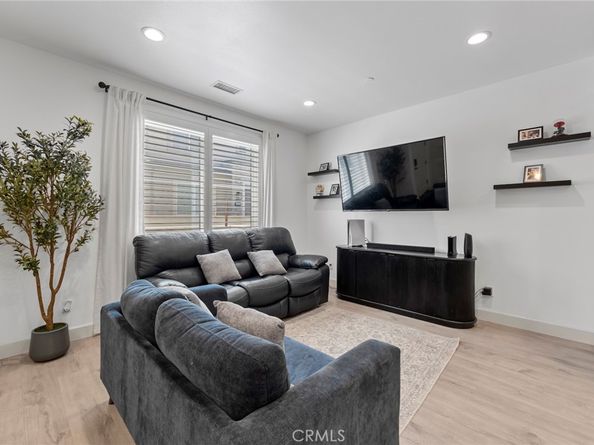 3591 E Moonlight Street 21, Ontario CA 91761