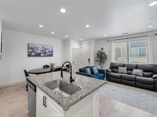 3591 E Moonlight Street 21, Ontario CA 91761