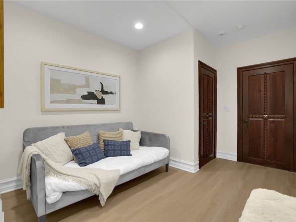 8906 Yorktown Avenue, Los Angeles CA 90045