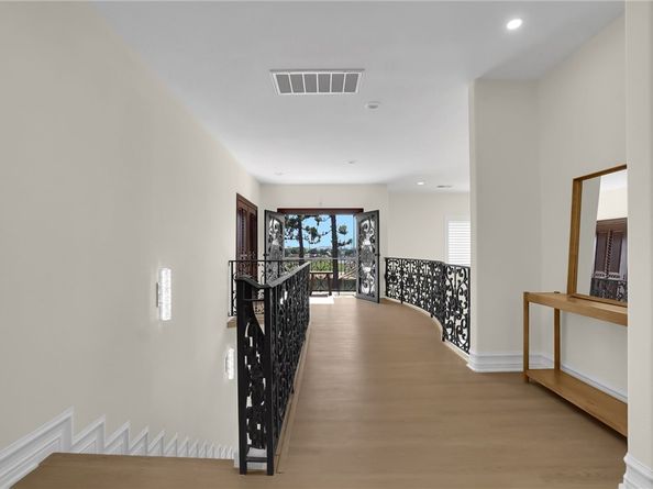 8906 Yorktown Avenue, Los Angeles CA 90045