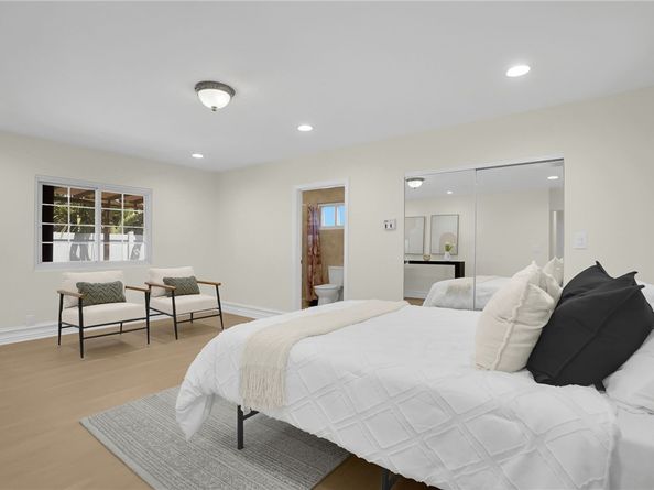 8906 Yorktown Avenue, Los Angeles CA 90045