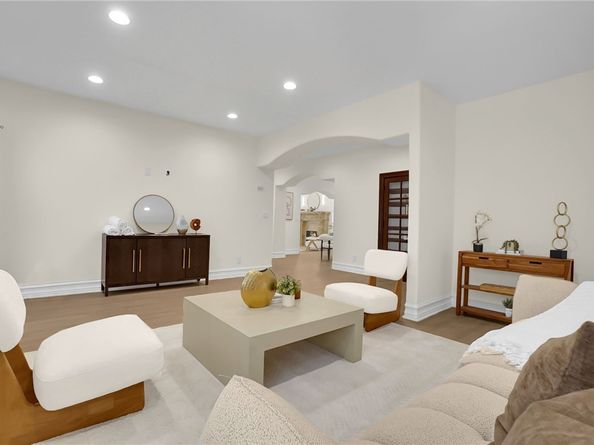 8906 Yorktown Avenue, Los Angeles CA 90045