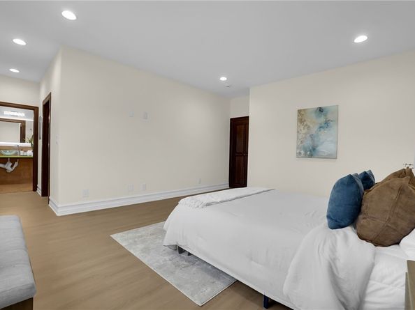 8906 Yorktown Avenue, Los Angeles CA 90045