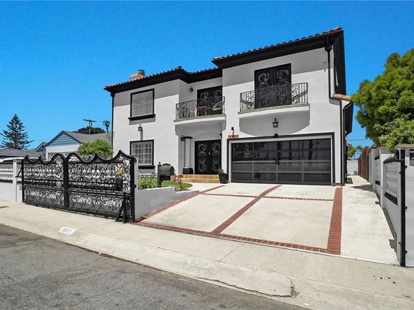 8906 Yorktown Avenue, Los Angeles CA 90045