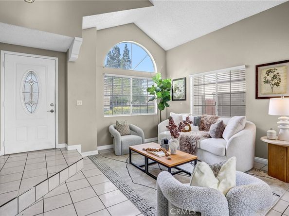 13614 Alexander, Fontana CA 92336
