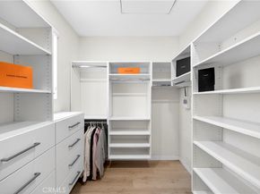 2827 W Edinger Avenue, Santa Ana CA 92704