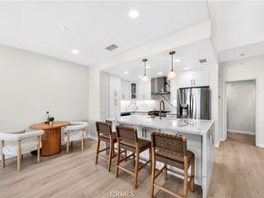 2827 W Edinger Avenue, Santa Ana CA 92704