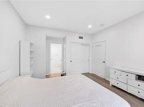 2827 W Edinger Avenue, Santa Ana CA 92704