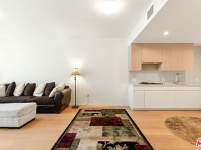 877 Francisco Street 508, Los Angeles CA 90017