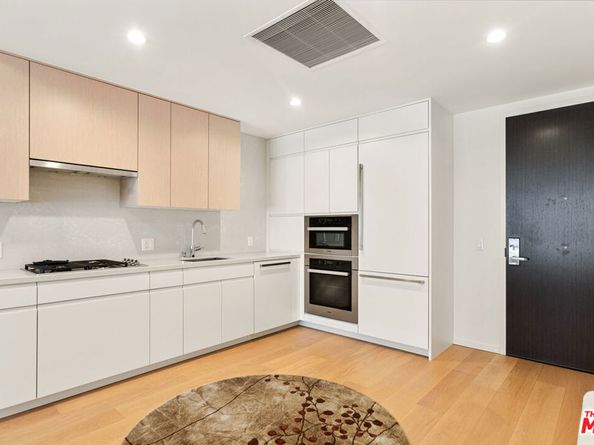 877 Francisco Street 508, Los Angeles CA 90017