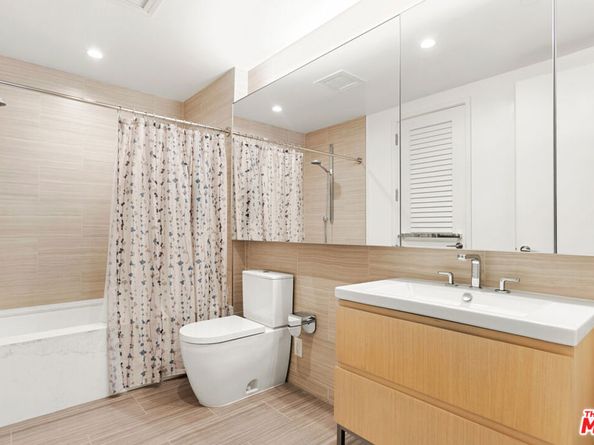 877 Francisco Street 508, Los Angeles CA 90017