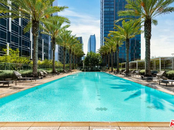877 Francisco Street 508, Los Angeles CA 90017