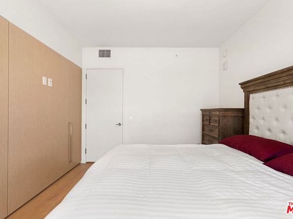 877 Francisco Street 508, Los Angeles CA 90017