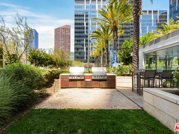 877 Francisco Street 508, Los Angeles CA 90017