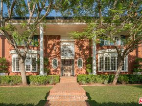 150 S June Street, Los Angeles CA 90004