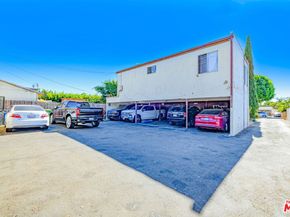 579 Hyde Park Place, Inglewood CA 90302