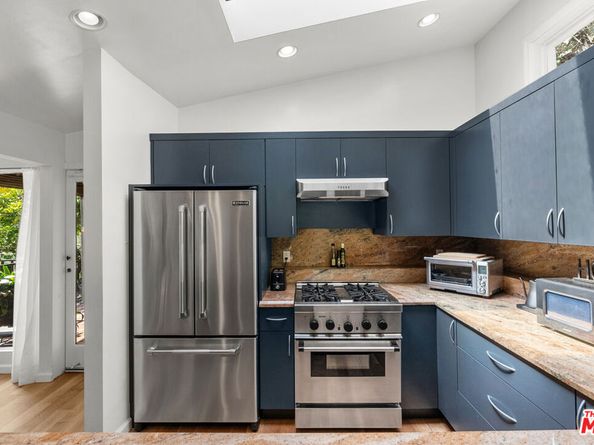2402 Aspen Drive, Los Angeles CA 90068