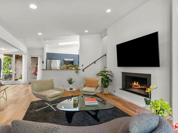 2402 Aspen Drive, Los Angeles CA 90068