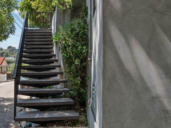 2402 Aspen Drive, Los Angeles CA 90068