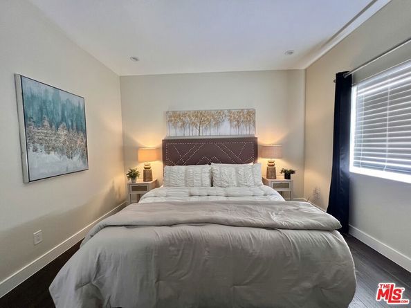 156 S Oak Knoll Avenue 101, Pasadena CA 91101