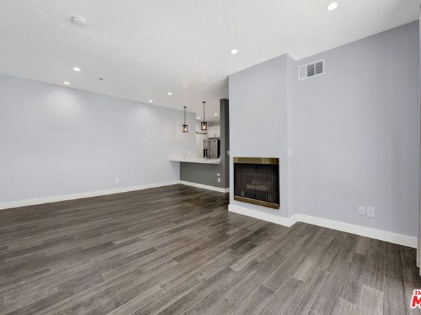 156 S Oak Knoll Avenue 101, Pasadena CA 91101