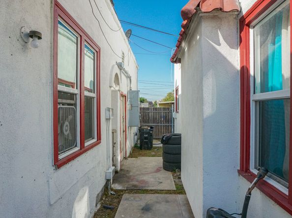 1462 W 53rd Street, Los Angeles CA 90062