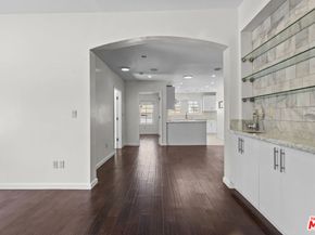 191 S Gardner Street, Los Angeles CA 90036