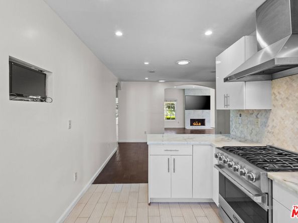 191 S Gardner Street, Los Angeles CA 90036