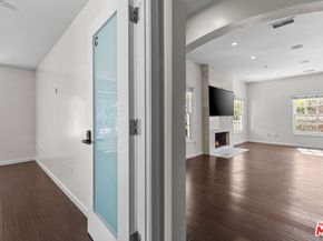 191 S Gardner Street, Los Angeles CA 90036