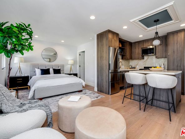 4359 Clybourn Avenue, Toluca Lake CA 91602