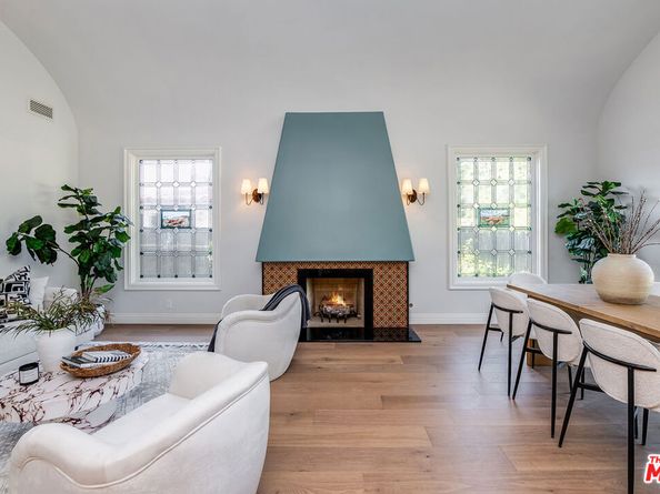 4359 Clybourn Avenue, Toluca Lake CA 91602