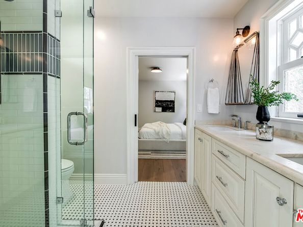 4359 Clybourn Avenue, Toluca Lake CA 91602