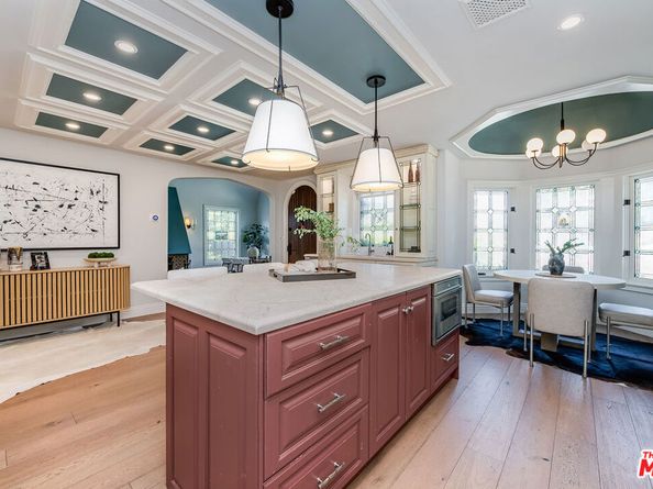 4359 Clybourn Avenue, Toluca Lake CA 91602