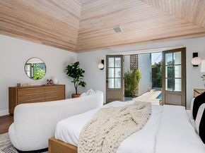 4359 Clybourn Avenue, Toluca Lake CA 91602