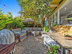 691 Santa Clara Avenue, Venice CA 90291